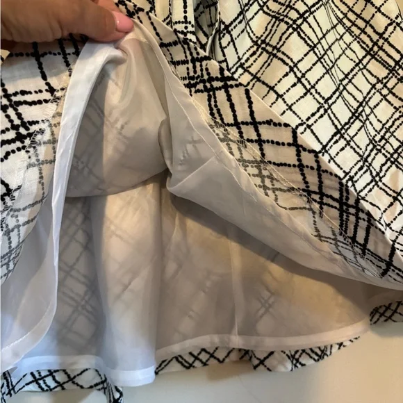 Linen Aline Black & White Skirt - Picture 3 of 4